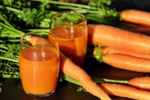 carrot juicing
